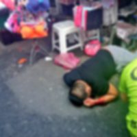 Ejecutan a comerciante en La Merced y hieren a otra persona
