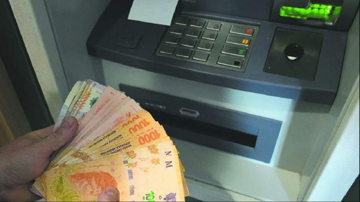 Desde el miércoles 27 de marzo estarán depositados los sueldos de empleados municipales. Fuente: (Facebook)