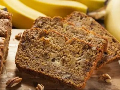 Receta de bizcochuelo casero con banana y canela: ideal para lucirte en la merienda con mate