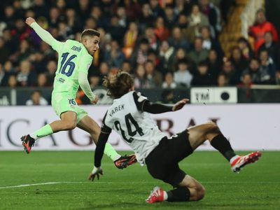 Barcelona aplasta de nuevo a Valencia y avanza a semifinales de Copa del Rey