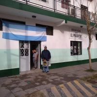 Denuncian falta de atención médica y accidentes viales en el barrio El Progreso