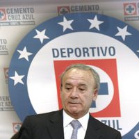"Billy" Álvarez reaparece y promete que dará su versión sobre su salida de Cruz Azul