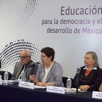Desigualdades sociales limitan la realización práctica del derecho a la educación: INEE