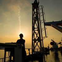 Las tensiones entre China y Estados Unidos impactan en los precios del petróleo