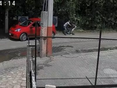 Mujer se enfrenta a presunto secuestrador y logra zafarse en Cuernavaca (Video)