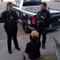 Mujer logra escapar de su casa en Chihuahua luego de vivir tres años secuestrada por su pareja