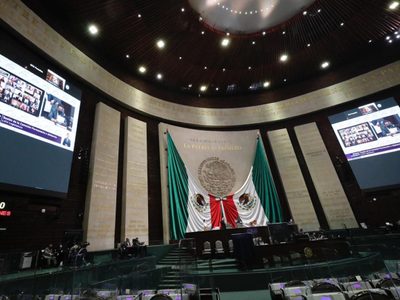 Morena y aliados rechazan petición para transparentar la compra y aplicación de vacunas