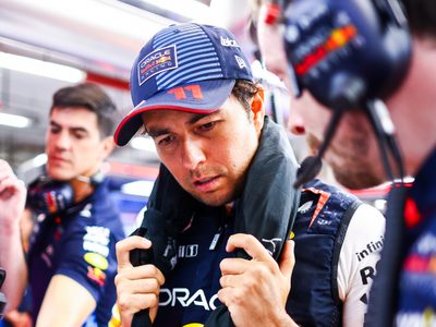 Red Bull ya le advirtió: el piloto que amenaza el asiento de Checo Pérez