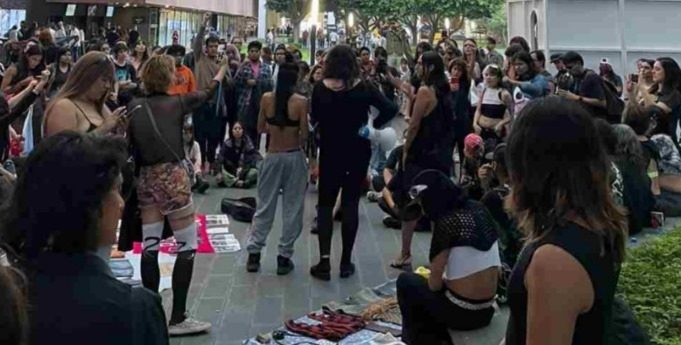 Trans 2 bis minuto de silencio