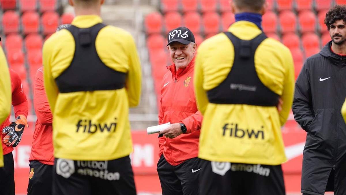 Javier Aguirre en su primer día en el equipo español