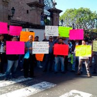 Transportistas realizan protestas y bloqueos intermitentes por el gasolinazo en Michoacán