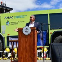 Figueroa anunció obras en el aeropuerto de Chapelco y criticó fuertemente la infraestructura turística actual: "es una vergüenza"