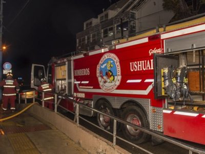 Impactante incendio en el hospital de Ushuaia obligó a evacuar a pacientes