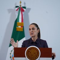 “No estamos de acuerdo en que se trate a los migrantes como criminales”: Sheinbaum
