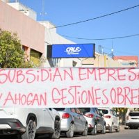 Desde muy temprano los trabajadores de Cerámica Neuquén realizarán un corte de ruta