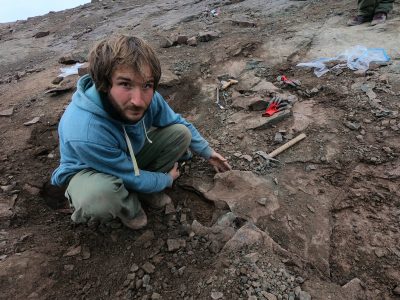 En Santa Cruz, científicos encontraron los restos del dinosaurio megaraptórido más grande del mundo