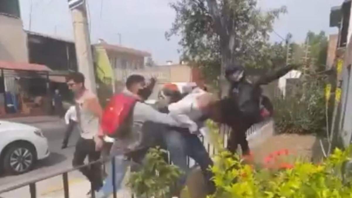 Golpean a presunto ladrón de un celular