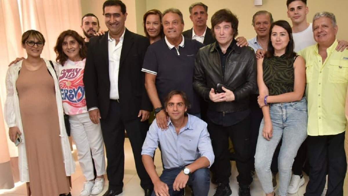 Carlos Eguía presentó sus candidatos a intendentes y diputados. Fuente: (Prensa Eguía)
