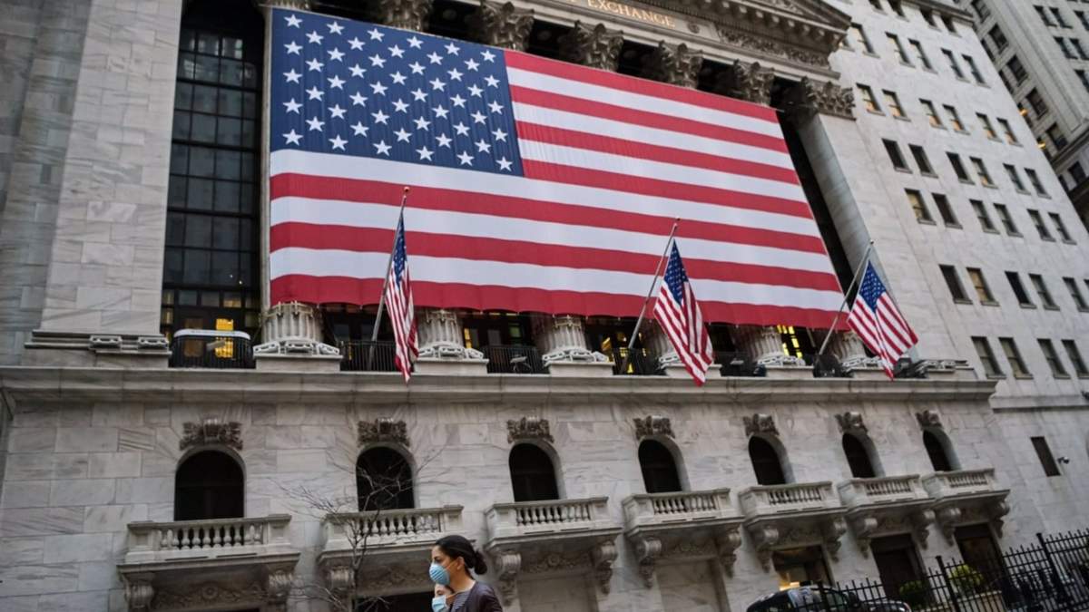 El secretario del Tesoro de EU, Scott Bessent, ha avisado este domingo que el presidente de Estados Unidos, Donald Trump, no tiene intención de revertir su nueva política arancelaria