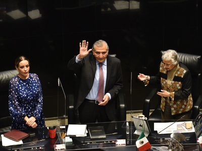 Titular de Segob dice a oposición que "el país no se merece un clima de crispación"