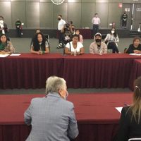 Sánchez Cordero se reúne con mujeres que mantienen tomada la CNDH