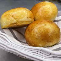 Prepará este pan de papa superesponjoso con pocos ingredientes y muy fáciles de conseguir