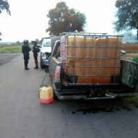 Banda de 'chupaductos” asesina a cuatro jóvenes en Puebla