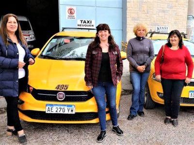 Discuten ordenanza sobre servicio de taxis: prioridad para mujeres, antigüedad de autos y vestimenta