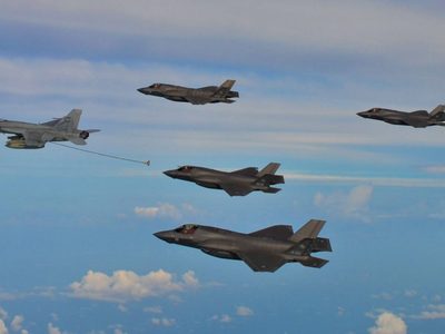 Estados Unidos bombardea nueve objetivos pro iraníes en Siria