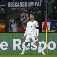 Cristiano Ronaldo marca doblete en el 5-0 de Portugal vs. Armenia y llega a 942 goles