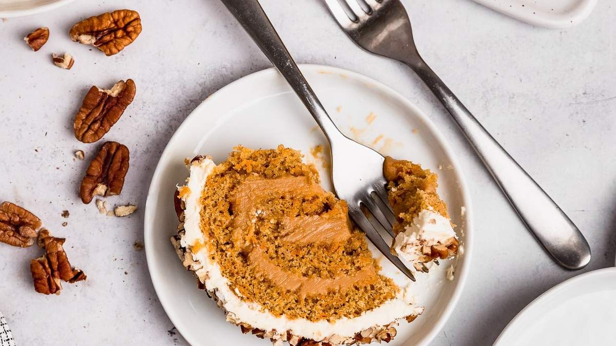 Carrot cake relleno. Fuente: (X)