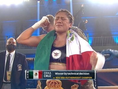 Erika "Dinamita" Cruz, la subagente de la Guardia Nacional que se coronó campeona mundial de boxeo