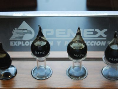 Deuda de México podría subir a 55% del PIB si continúan apoyos a Pemex, advierte Moody’s Ratings