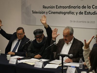 Senadores avalan en comisiones la minuta que extingue Notimex