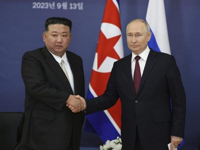 Espionaje surcoreano dice que Corea del Norte envió proyectiles de artillería a Rusia