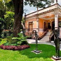 Casa Lamm se disculpa con Brígida, otomí que fue discriminada en restaurante
