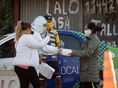 Villa Itatí: vecinos denuncian que infectados no cumplen la cuarentena por falta de comida