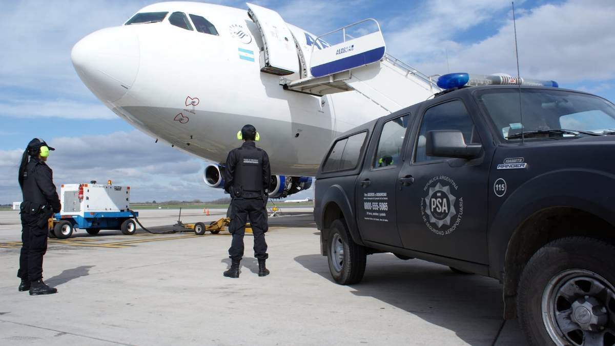 Policía de Seguridad Aeroportuaria. Foto: (Twitter)