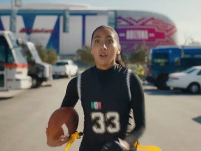 ¿Quién es Diana Flores, la mexicana que apareció en el comercial del Super Bowl?
