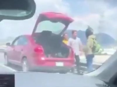 Tras pelea, automovilista avienta desde puente vehicular a un repartidor en Cuautitlán (Video)