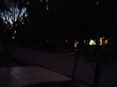 En penumbras: vecinos reclaman por el alumbrado público en un barrio de Maipú