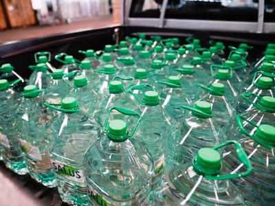No los tires: transformá los bidones de agua vacíos en este lindo canasto que sale carísimo en las tiendas deco