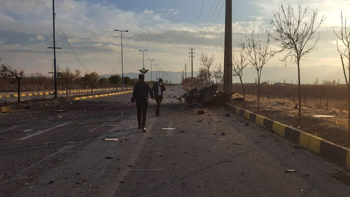 El ataque ocurrió en una ruta de la localidad de Absard, al este de Teherán. Fuente: (Twitter)