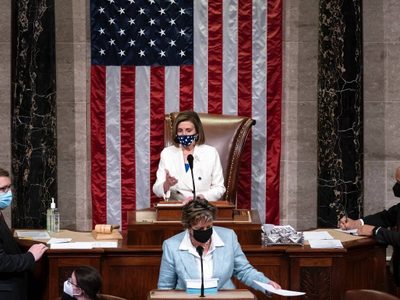 El Capitolio aprueba paquete de alivio económico por 1.9 billones de dólares