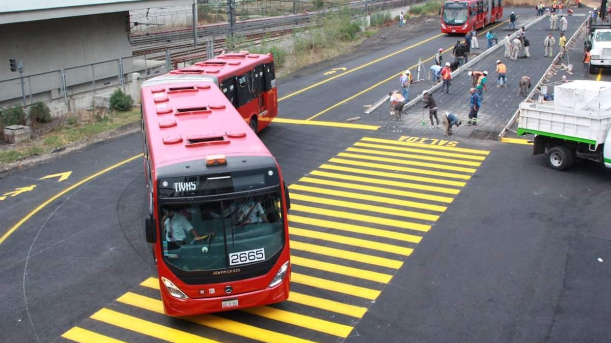La CDMX habilita un carril exclusivo para el Metrobús sobre Avenida Tláhuac
