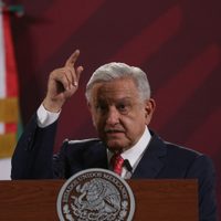Que en Chihuahua, Guanajuato o Coahuila la gente decida si quiere los libros de texto: AMLO