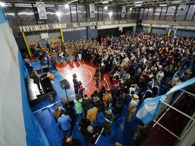 Se celebró en Neuquén el día de la bandera junto a autoridades municipales, provinciales y nacionales