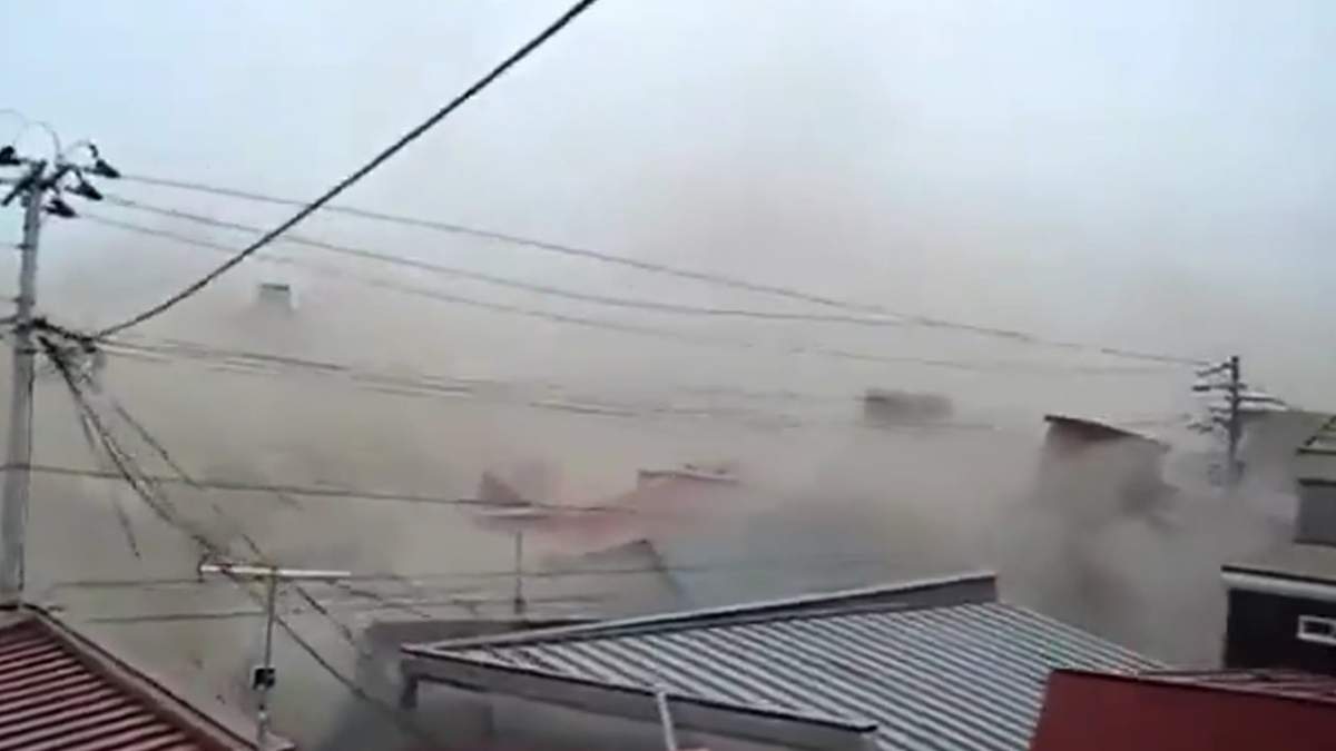 Importantes olas golpearon la costa de Japón tras un terremoto de magnitud 7,5
