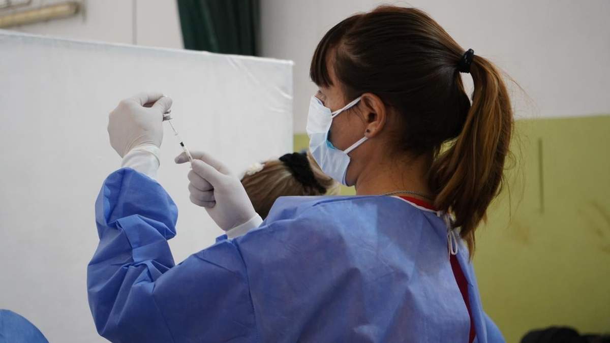 Campaña de vacunación contra el coronavirus. Fuente: (Twitter)