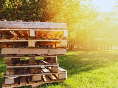 Tenés un tesoro y no lo sabías: cómo transformar un palet de madera en una decoración que sorprende